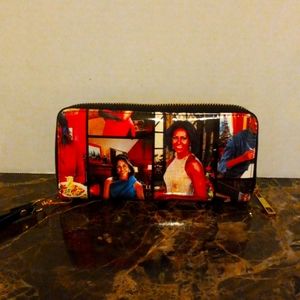 Michelle Obama wallet